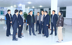 热烈欢迎工信部两化融合处处长王建伟一行莅临集团参观考察