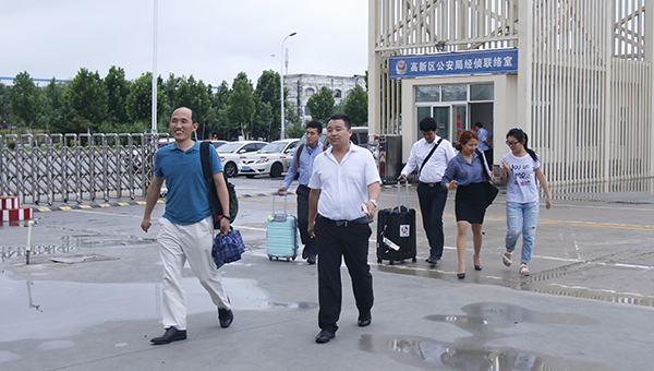 热烈欢迎韩国客商一行莅临中煤集团采购无人机