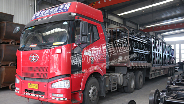 中煤集团60辆矿用设备发往黑龙江哈尔滨