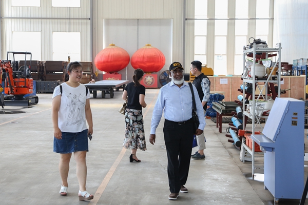 热烈欢迎孟加拉国客商莅临中煤集团考察采购