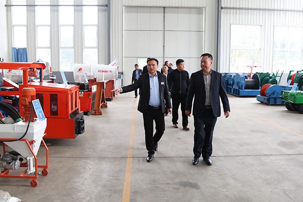 热烈欢迎兖煤黑豹矿业装备公司领导一行莅临中煤集团考察合作