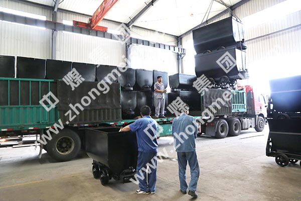 中煤集团一批固定式矿车发往山西原平