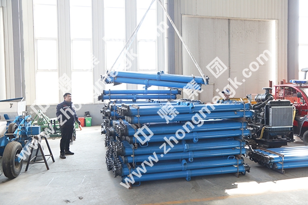 中煤集团一批单体液压支柱发往山西运城