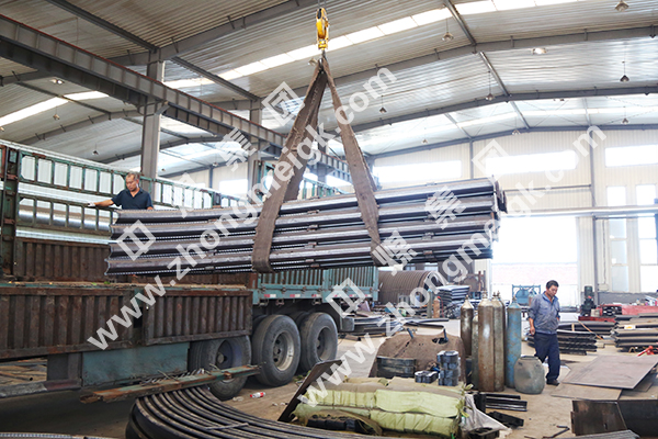 中煤集团一批U型钢支架发往山西朔州