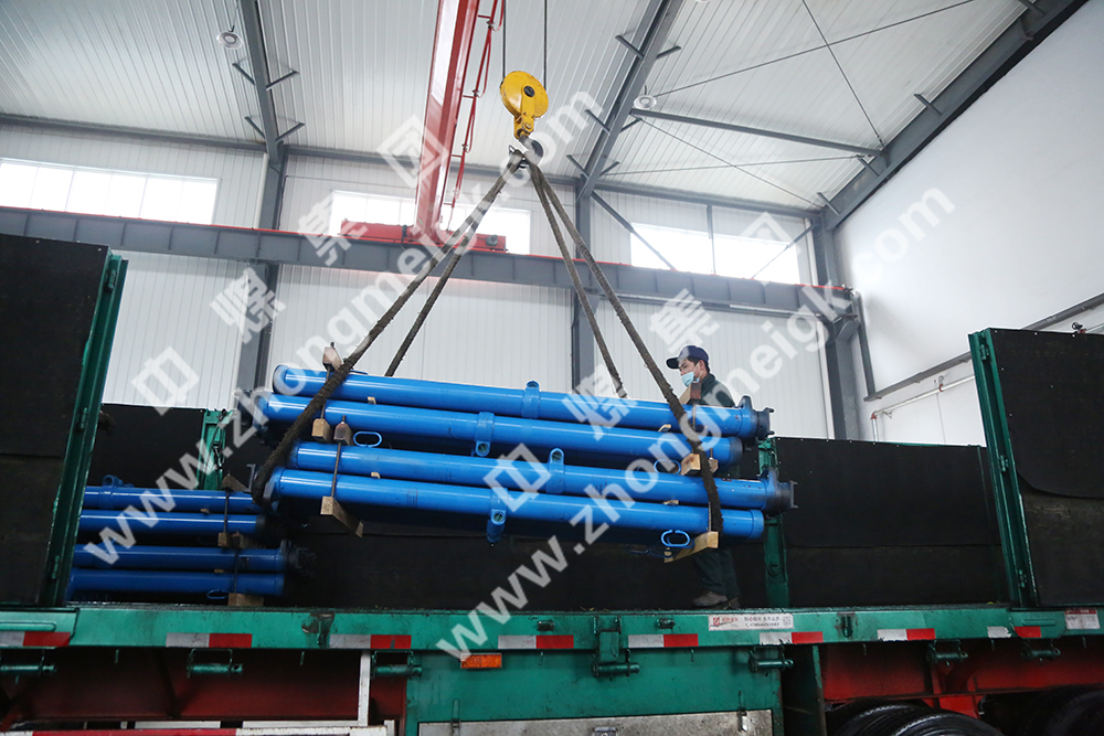 中煤集团一批矿用单体液压支柱发往陕西渭南